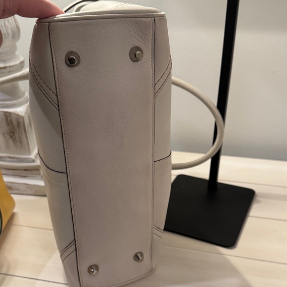 Coach Hamptons Cream Satchel Bag - Picture 4 of 8